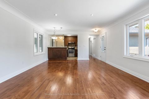 Photo 4 at 236 Woodale Avenue, WO West, Oakville
