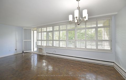 Photo 9 at 501 - 581 Avenue Road, St. Clair, Toronto