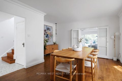 Photo 7 at 207 Ellis Avenue, Swansea, Toronto