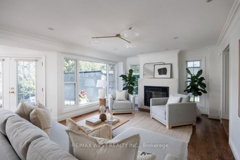 Photo 15 at 207 Ellis Avenue, Swansea, Toronto