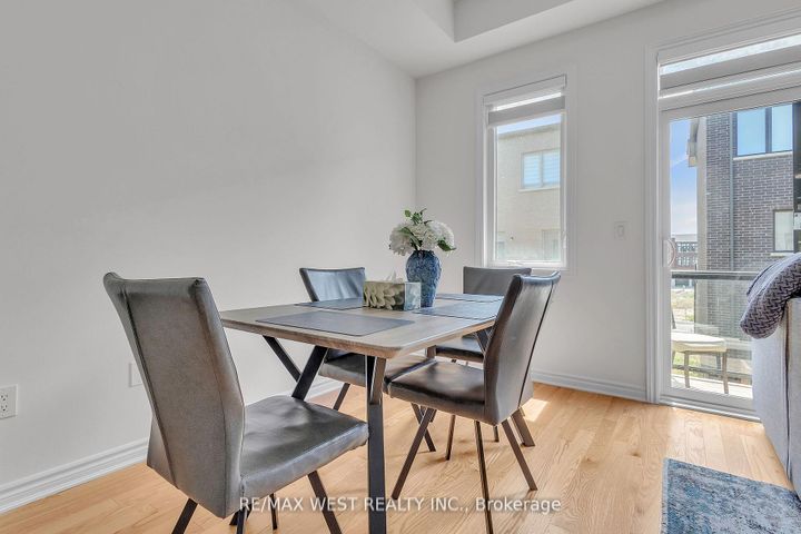 Photo 14 at 15 Quilico Road N, Elder Mills, Vaughan