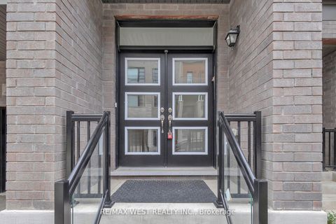 Photo 3 at 15 Quilico Road N, Elder Mills, Vaughan