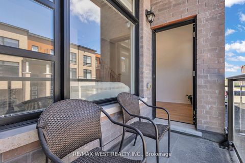 Photo 18 at 15 Quilico Road N, Elder Mills, Vaughan