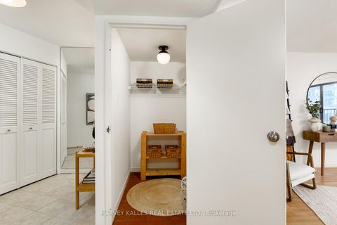 Photo 26 at 2914 - 55 Harbour Square, Waterfront Communities C1, Toronto