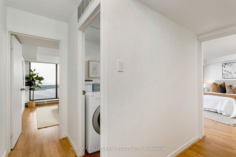 Photo 30 at 2914 - 55 Harbour Square, Waterfront Communities C1, Toronto