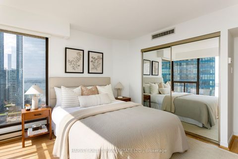 Photo 37 at 2914 - 55 Harbour Square, Waterfront Communities C1, Toronto