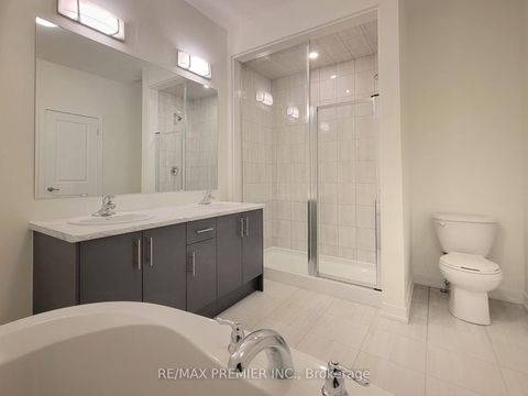 Photo 9 at 3 Ghent Drive, Kleinburg, Vaughan