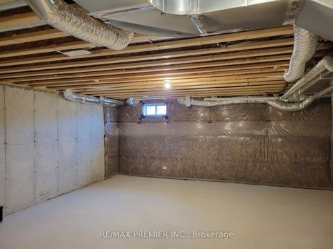 Photo 16 at 3 Ghent Drive, Kleinburg, Vaughan