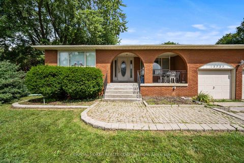 Photo 2 at 12727 Keele Street, King City, King