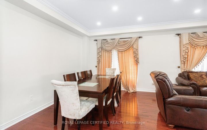 Photo 13 at 3327 Erin Centre Boulevard, Churchill Meadows, Mississauga