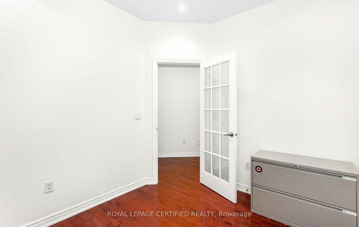 Photo 24 at 3327 Erin Centre Boulevard, Churchill Meadows, Mississauga