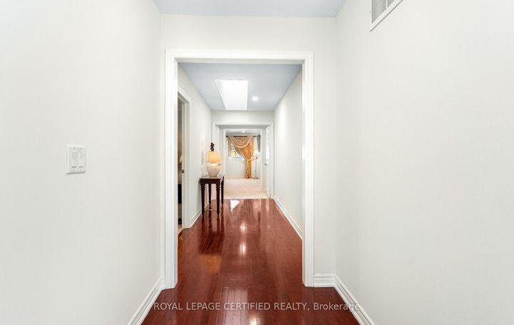 Photo 27 at 3327 Erin Centre Boulevard, Churchill Meadows, Mississauga