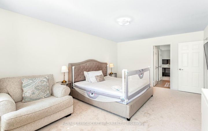 Photo 40 at 3327 Erin Centre Boulevard, Churchill Meadows, Mississauga