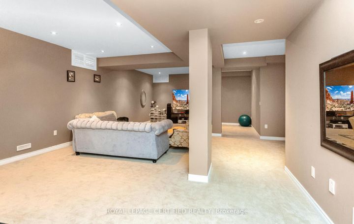 Photo 41 at 3327 Erin Centre Boulevard, Churchill Meadows, Mississauga