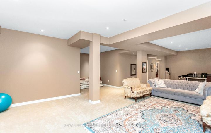 Photo 43 at 3327 Erin Centre Boulevard, Churchill Meadows, Mississauga
