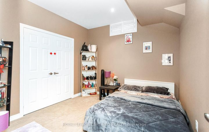Photo 44 at 3327 Erin Centre Boulevard, Churchill Meadows, Mississauga