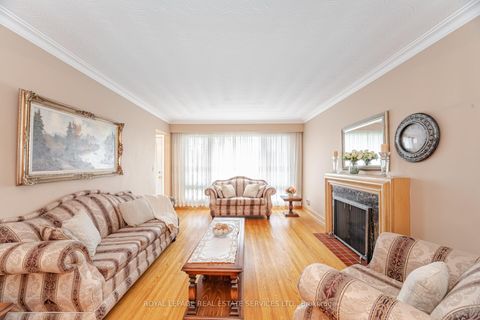 Photo 5 at 46 Cardigan Road, Queensway, Toronto