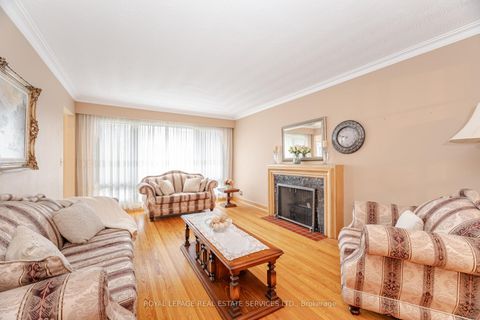 Photo 9 at 46 Cardigan Road, Queensway, Toronto