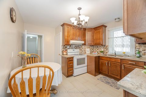 Photo 16 at 46 Cardigan Road, Queensway, Toronto