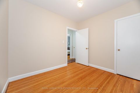Photo 24 at 46 Cardigan Road, Queensway, Toronto