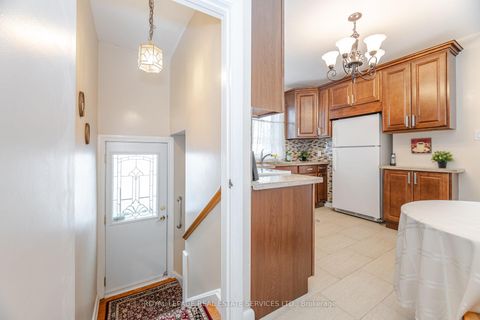 Photo 26 at 46 Cardigan Road, Queensway, Toronto