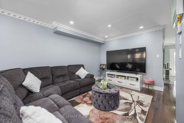 Photo 4 at 28 Bearwood Street, Fletcher's Meadow, Brampton