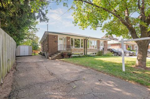Photo 1 at 124 Fortrose Crescent, Donalda, Toronto
