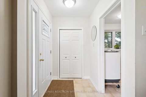 Photo 3 at 124 Fortrose Crescent, Donalda, Toronto