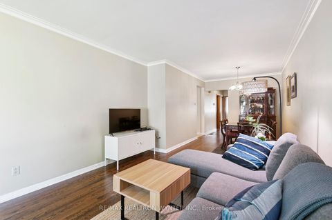 Photo 6 at 124 Fortrose Crescent, Donalda, Toronto