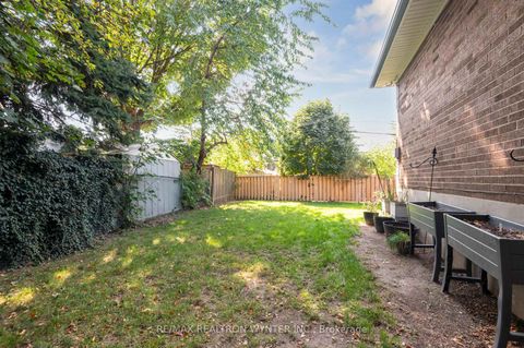 Photo 28 at 124 Fortrose Crescent, Donalda, Toronto