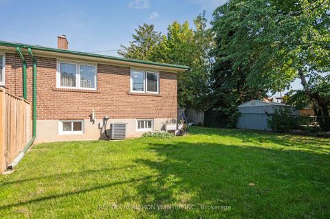 Photo 32 at 124 Fortrose Crescent, Donalda, Toronto