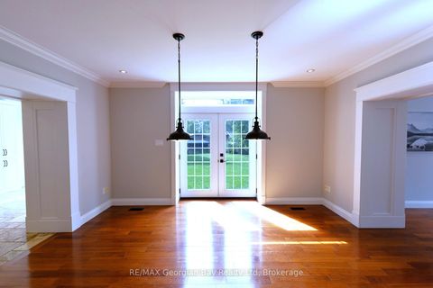 Photo 7 at 105 Duckworth Street, Codrington, Barrie