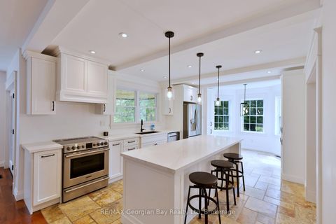 Photo 13 at 105 Duckworth Street, Codrington, Barrie