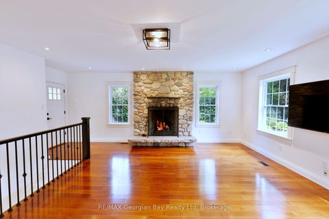 Photo 16 at 105 Duckworth Street, Codrington, Barrie