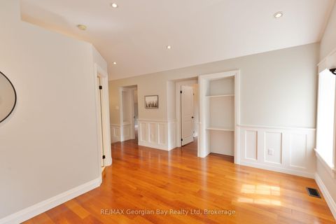 Photo 20 at 105 Duckworth Street, Codrington, Barrie Photo 20 at 105 Duckworth Street, Codrington, Barrie