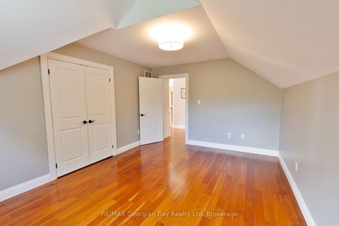 Photo 22 at 105 Duckworth Street, Codrington, Barrie