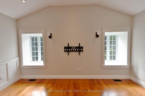 Photo 26 at 105 Duckworth Street, Codrington, Barrie