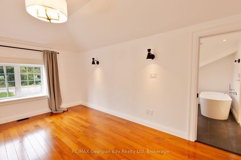 Photo 28 at 105 Duckworth Street, Codrington, Barrie Photo 28 at 105 Duckworth Street, Codrington, Barrie