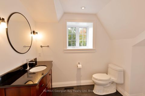 Photo 31 at 105 Duckworth Street, Codrington, Barrie