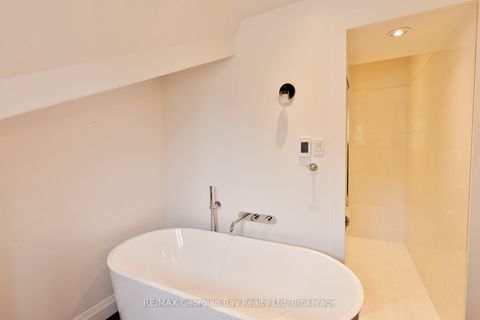 Photo 32 at 105 Duckworth Street, Codrington, Barrie Photo 32 at 105 Duckworth Street, Codrington, Barrie