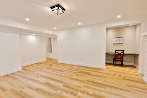 Photo 34 at 105 Duckworth Street, Codrington, Barrie