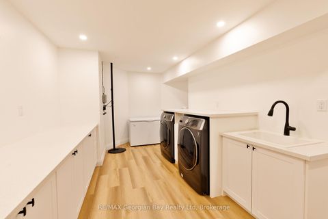 Photo 36 at 105 Duckworth Street, Codrington, Barrie