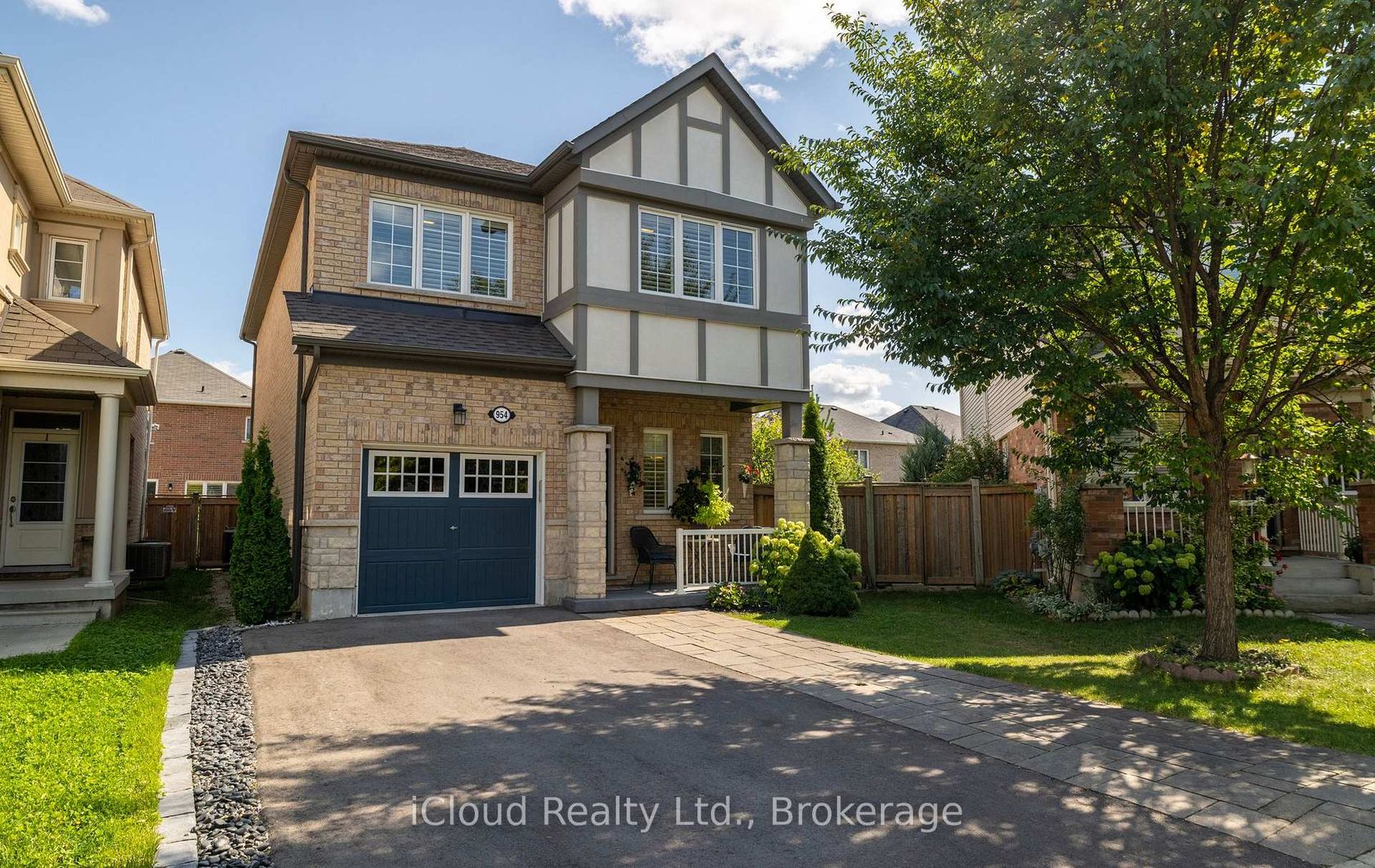 954 Penson Crescent, CO Coates, Milton 2