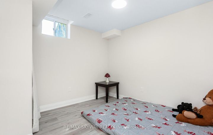 Photo 43 at 74 Magnificent Court, Vales of Castlemore, Brampton