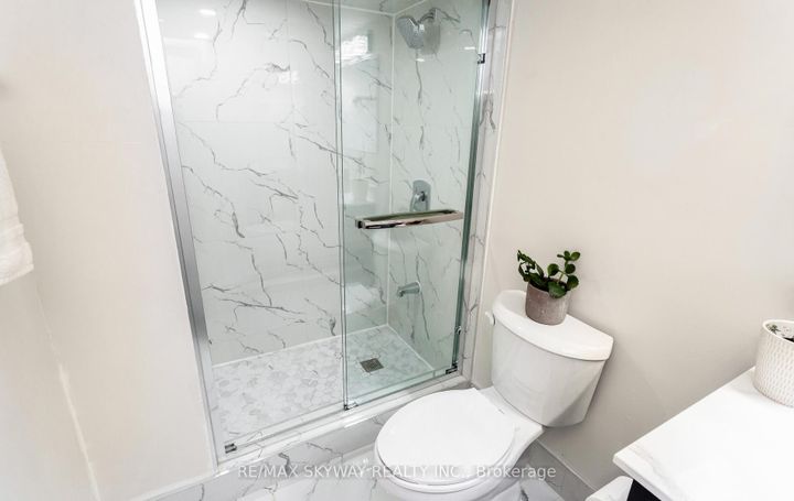 Photo 46 at 74 Magnificent Court, Vales of Castlemore, Brampton