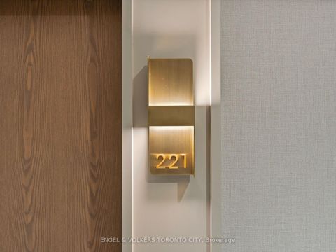 Photo 1 at 221 - 30 Inn On The Park Drive, Don Mills, Toronto