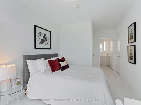 Photo 30 at 221 - 30 Inn On The Park Drive, Don Mills, Toronto