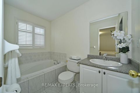Photo 15 at 50 Fred Young Drive, CFB, Toronto