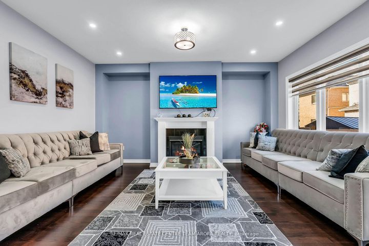 Photo 6 at 25 Hammerhead Road, Northwest Brampton, Brampton