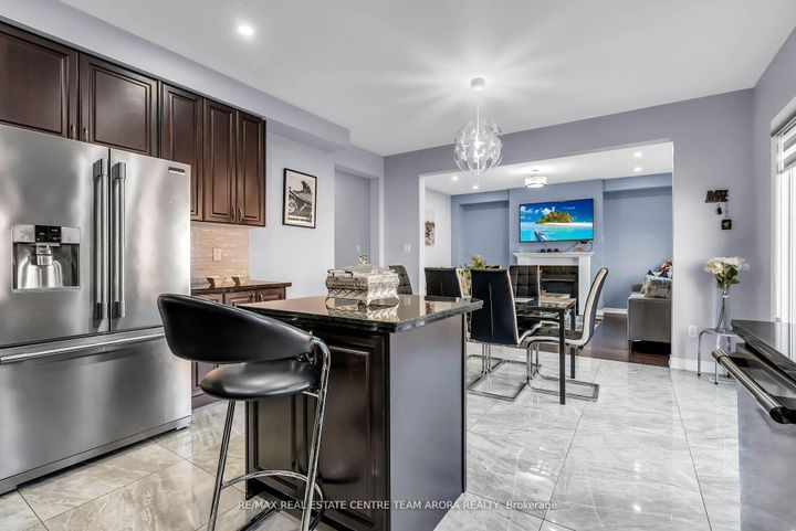 Photo 13 at 25 Hammerhead Road, Northwest Brampton, Brampton